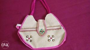 New jute bag bought at crafts bazaar.