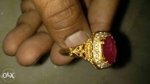 Nice gold ring red ruby with original diamond