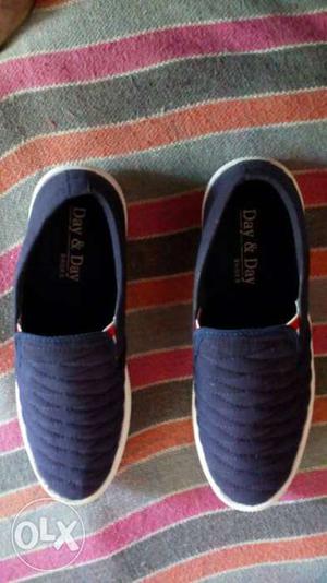 Pair Of Navy Blue Slip-on Shoes. Loofer shoe 1 day use. 8