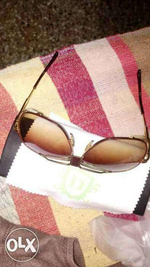 Sell.dibba pack googles... Without any scratch