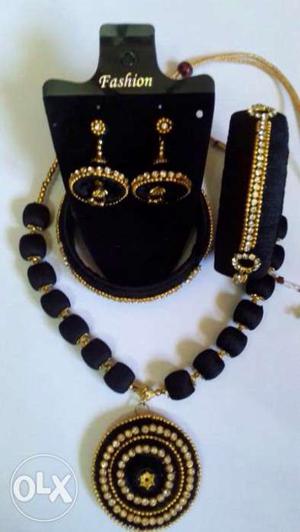 Silk thread Hand made jewelery!! Black Color