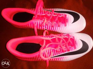 Size 7 Nike cleats