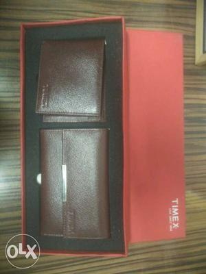 Timex gift set of men's and women's wallet
