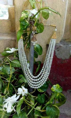 White Pearl Beaded Layer Necklace