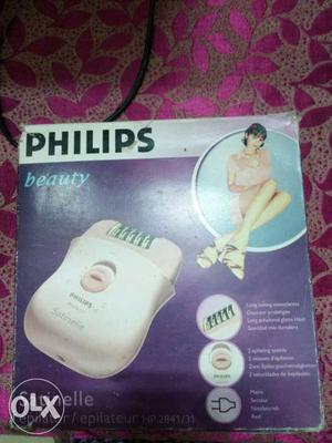 White Philips Beauty Box for removing hair easily.
