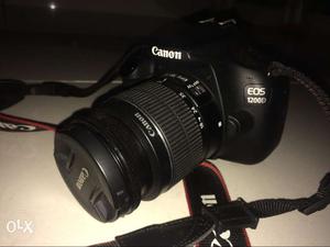 Black Canon EOS D