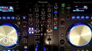 Black Pioneer DJ Controller