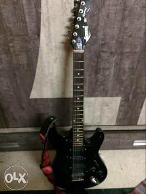 Brand new electric guitar for sale 1month old