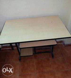 Computer Table In Good Condition - No damage - FIXED PRICE