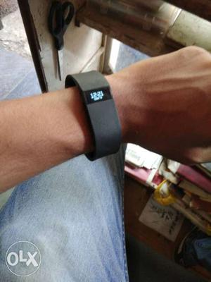 Fitbit Charge hardly used in awesome condition