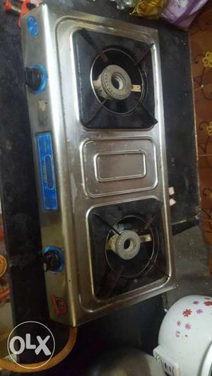 Gas stove with regulator good condition leaving