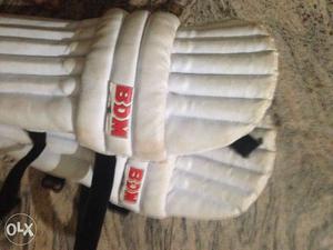 Good condition leg pad and thigh pads. Use for