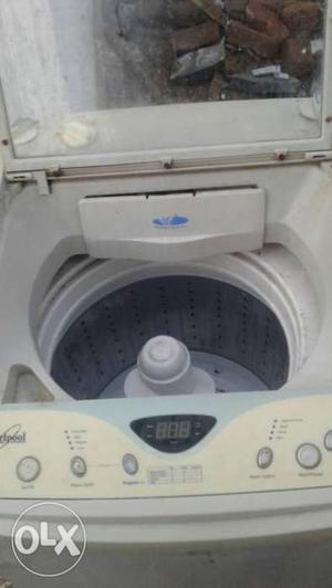 Good condition washing machine Whirlpool