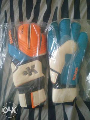 Kipsta Football Gloves. Size: 11 Reason to Sell