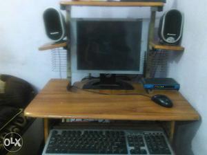 Lenovo PC with 17" TFT, Keyboard, CPU, Mouse, Speakers with