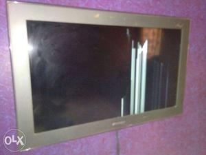 Sansui LCD TV 32"...damaged screen... screen