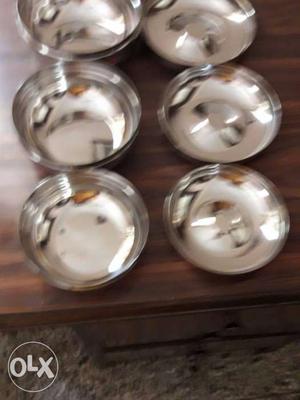 Set of 3 ss bowls with covers