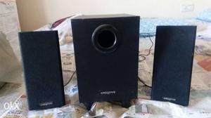 Speakers in v good condition