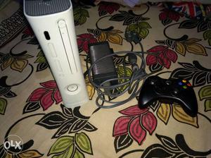 White Xbox 360 With Black Xbox 360 Controller