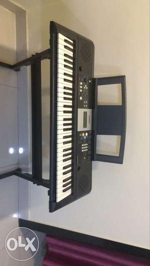 Yamaha PSR E223