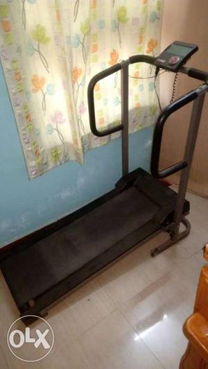 Black Manual Treadmill