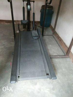 Black treadmil 4 in 1 very good condition call me