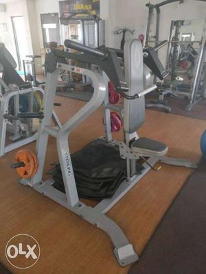 Imported shoulder press, in mint condition, 1.5