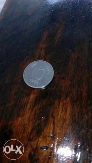 Round 10 Indian Paise Silver Coin