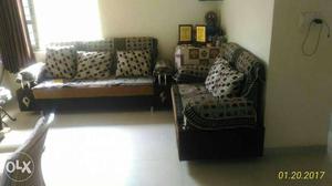 Sale of sofa set