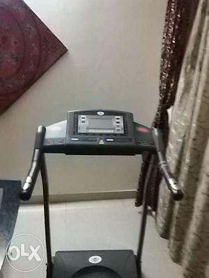 Treadmill magnum TD ACO  years old,in good