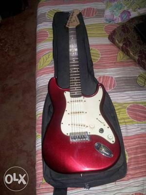 Electric guitar for sale. less used good condition