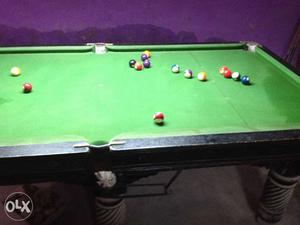 4X8 fit pool table in good condition available