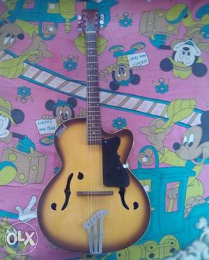 Acoustic Guitar new condition
