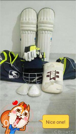 Complete cricket kit personal, almost new.