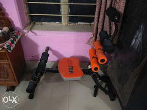 Very good condition. 6 months old exerciser