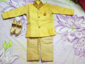 Baby boy sherwani for 1 year baby only one time wear 15 days