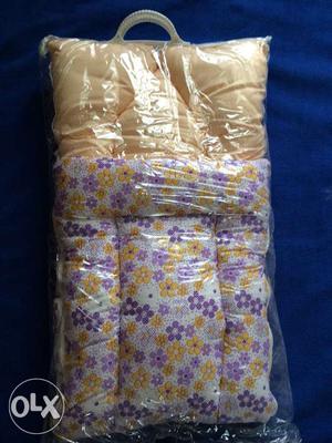 Baby wrapper sleeping bag with zip closure,