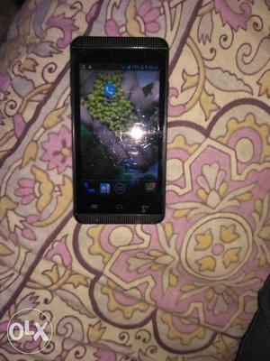 Karbonn A15+ in good running condition.. New
