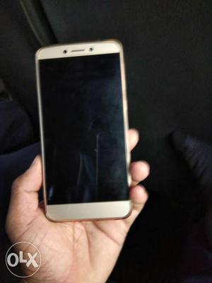 Letv 1s 5.5 inch only 1 month used, interested