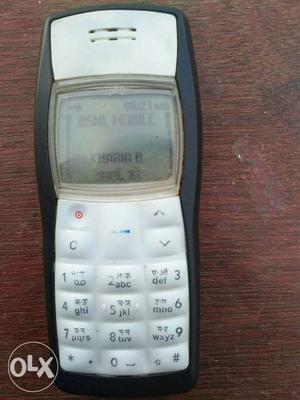 Nokia  phone h,bilkul dikh h