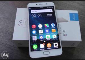 Sell/exchange only 1month used brand new vivo v5