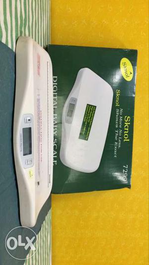 Sknol baby scale six month old used only 3 month