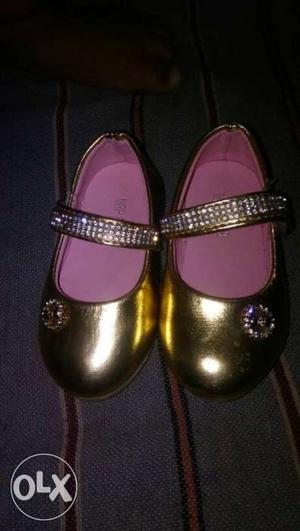 Toddler's Gold-colored Patent Leather Mary Jane Strap Shoes