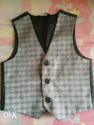 Vest (Bundy) for Boys, Party wear, Brand new condition, for