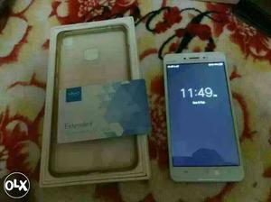 Vivo v3 max gold 6 months old with 2 yr insurance