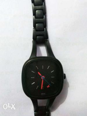 Fastrack original watch for women this watch is