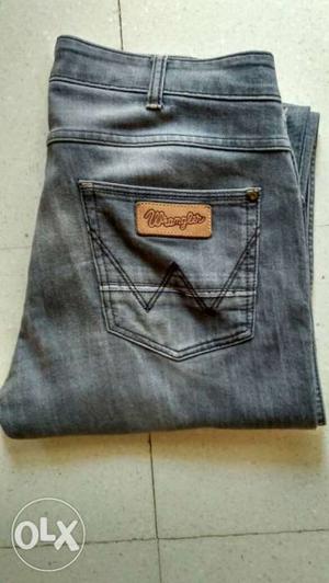 Gray Wrangler Denim jeans size 34 skinny fit
