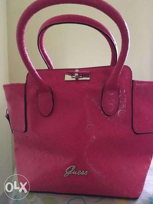 Less than a Year old Guess Handbag in Perfect