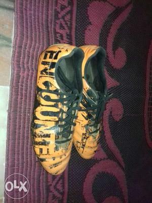 Nevia football shoes (encounter) 5 monts old