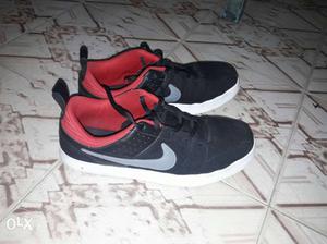 Nike casual shoe...1 month used...in good condition...size